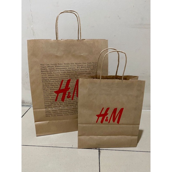 

Paper Bag HnM (edisi baru)