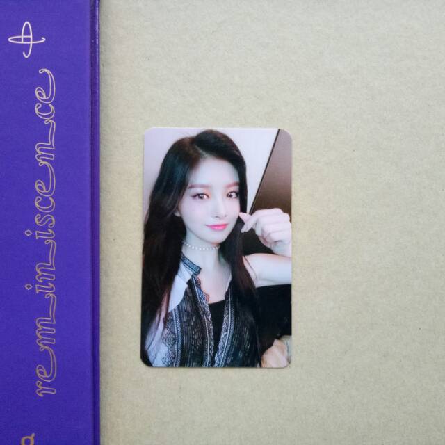 EVERGLOW - REMINISCENCE ALBUM PHOTOCARD YIREN
