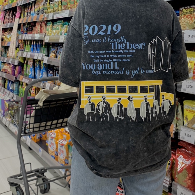 Oversized Tshirt Yet to Come