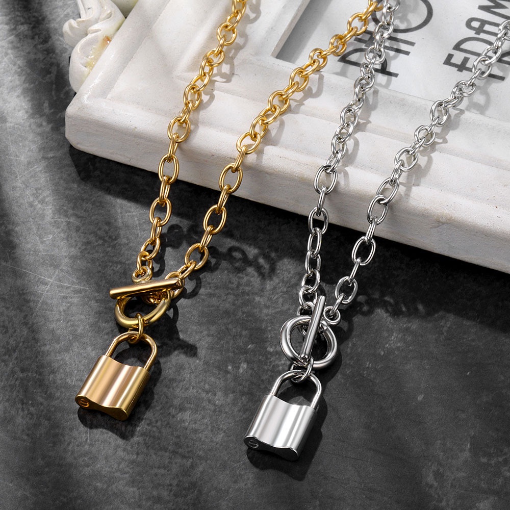 AY(CN) Kalung Rantai Multilayer Dengan Liontin Kupu-Kupu Aksen Kristal Mutiara Untuk Wanita