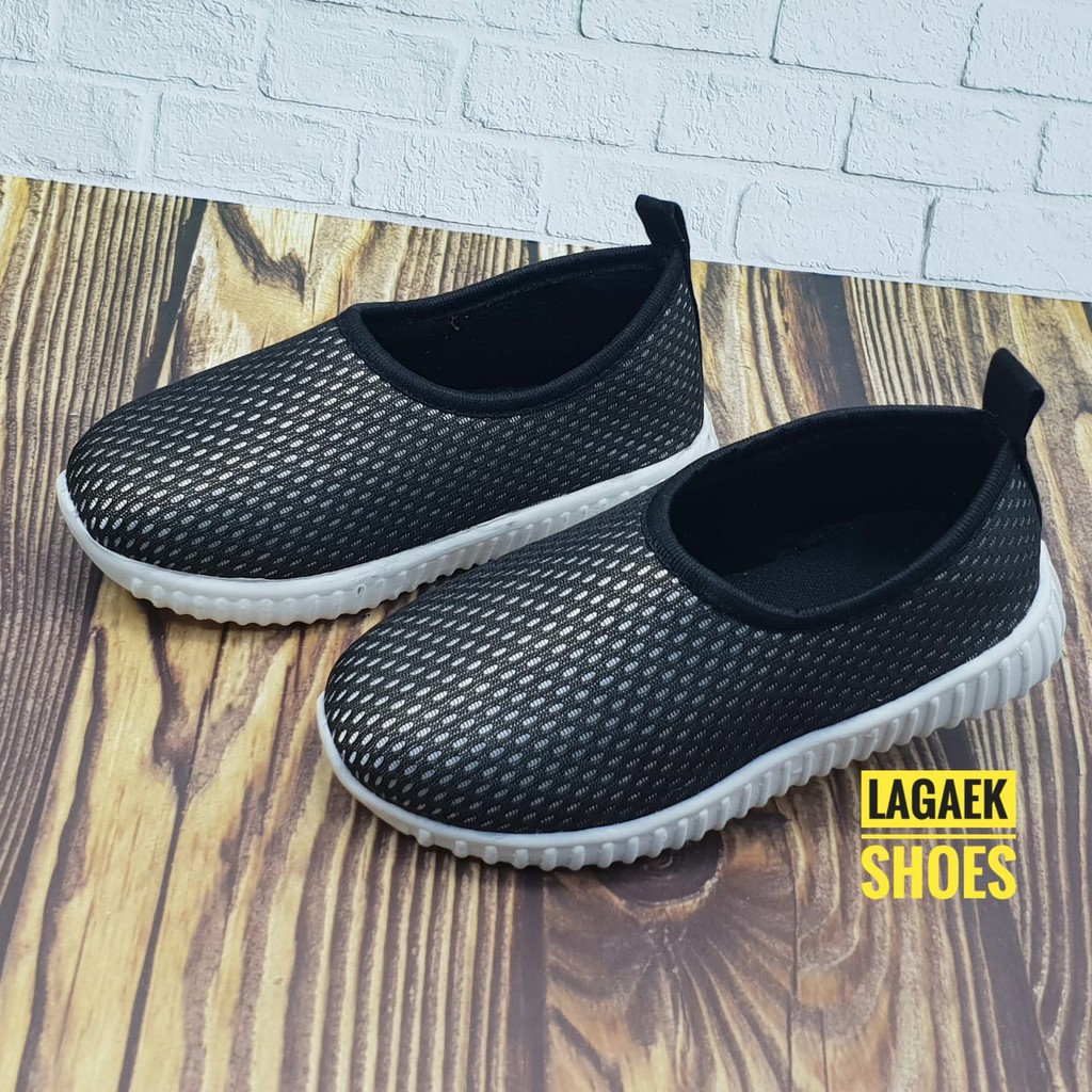 Sepatu Anak Laki Laki Sport 12 3 4 5 Tahun HITAM Lentur Sepatu Anak Cewek Cowok Sporty Size 22 - 29 Elastis