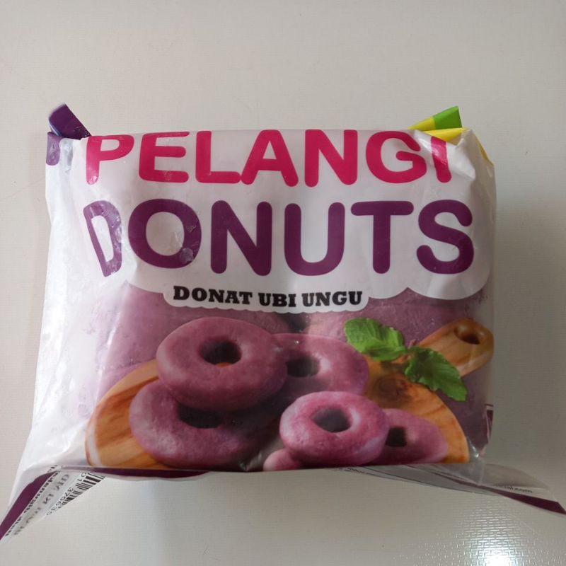 

FAFAFROZEN - Pelangi Donuts Ubi Ungu