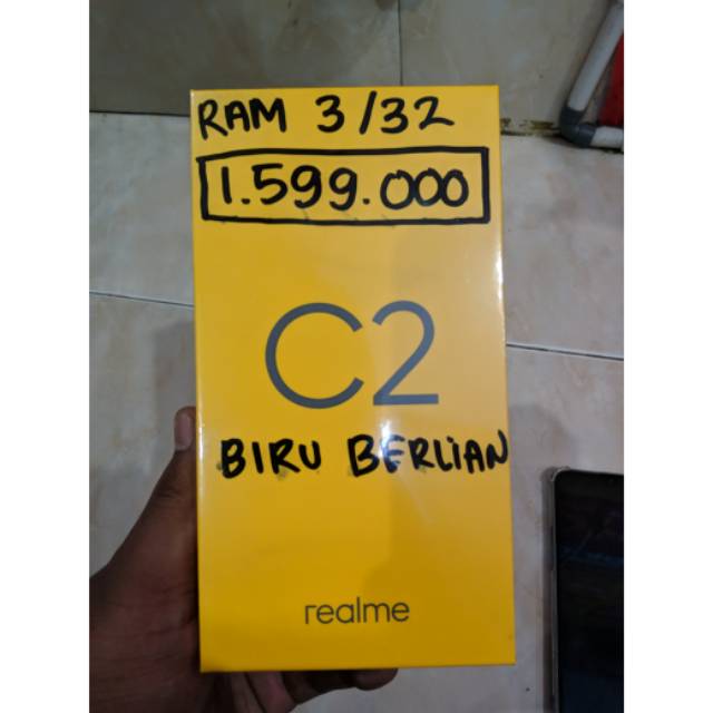 Realme C2 Ram 3/32 (Black/Blue)