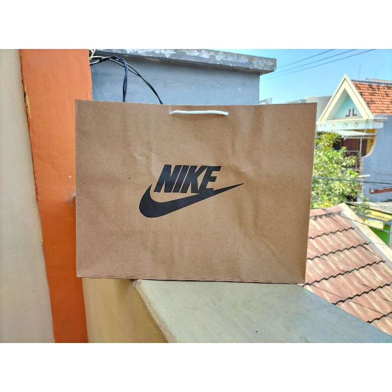 Paperbag Tas Paper Nike Original 35x14x24 CM Coklat Tempat Penyimpanan Sepatu Kantong Belanja