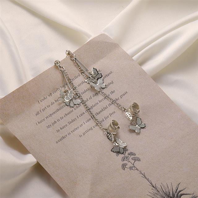 Korea handmade jaring kupu-kupu rumbai merah zirkon auricularis jarum rantai dingin angin cincin ber