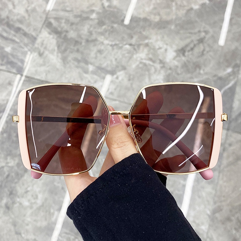 Papaozhu Chic Oversized Big Square Kacamata Hitam Untuk Wanita Perempuan Vintage Aesthetic Shades UV400 Perlindungan Sunnies Kacamata Outdoor Fashion Eyewear