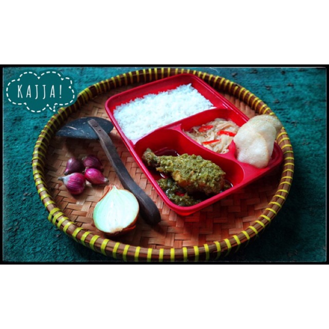 

Lunch Box Ayam Cabe Ijo