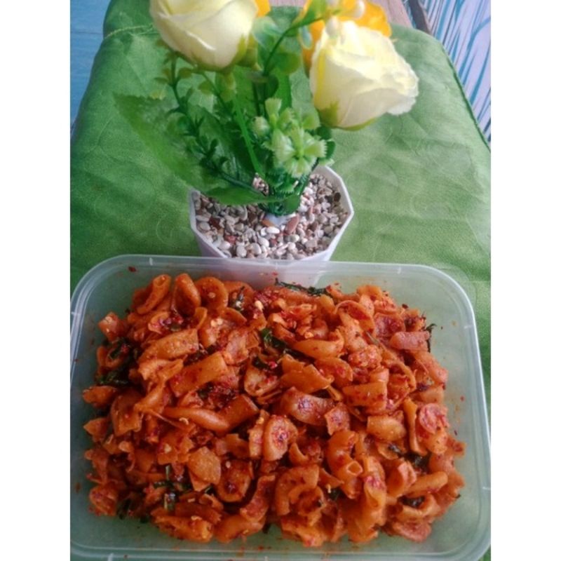 

Makroni pedas daun jeruk