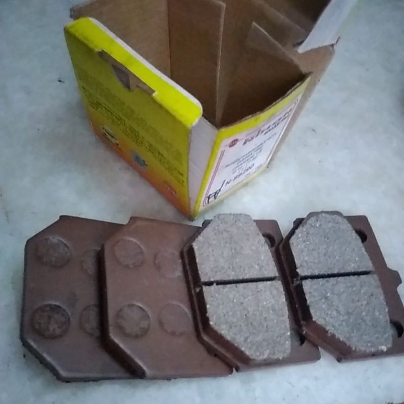 kampas rem depan charade G10