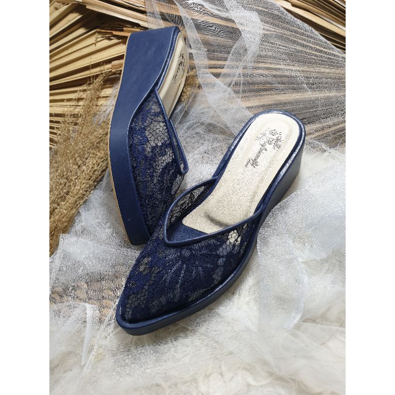 wedges navy tinggi 5cm sepatu wedding