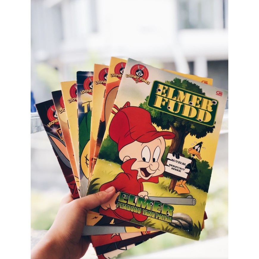 BUKU "LOONEY TUNES SERIES"