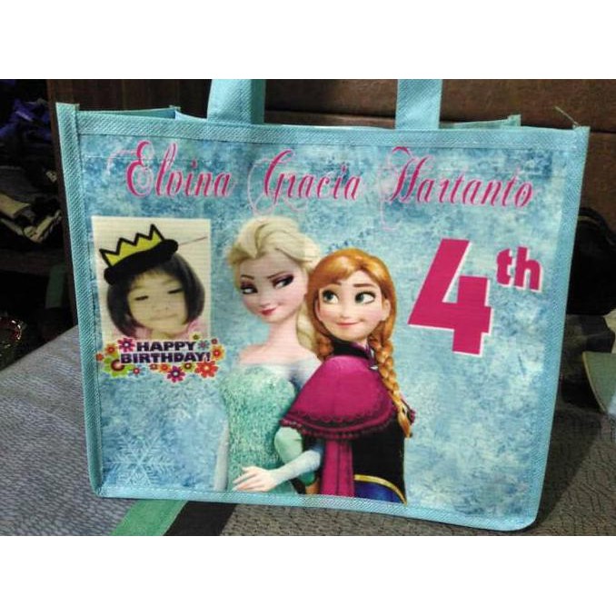 

Sale Tas Souvenir Ulang Tahun Terbaru