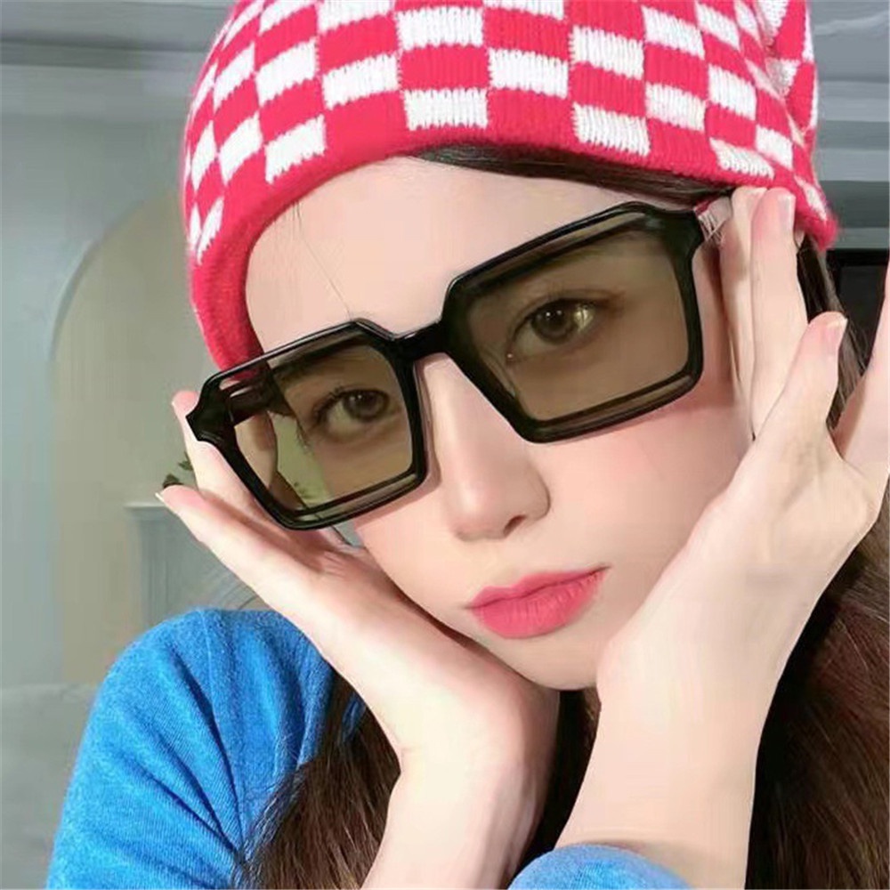 Kacamata Hitam Wanita Model retro frame Kotak Bahan PC Untuk Outdoor