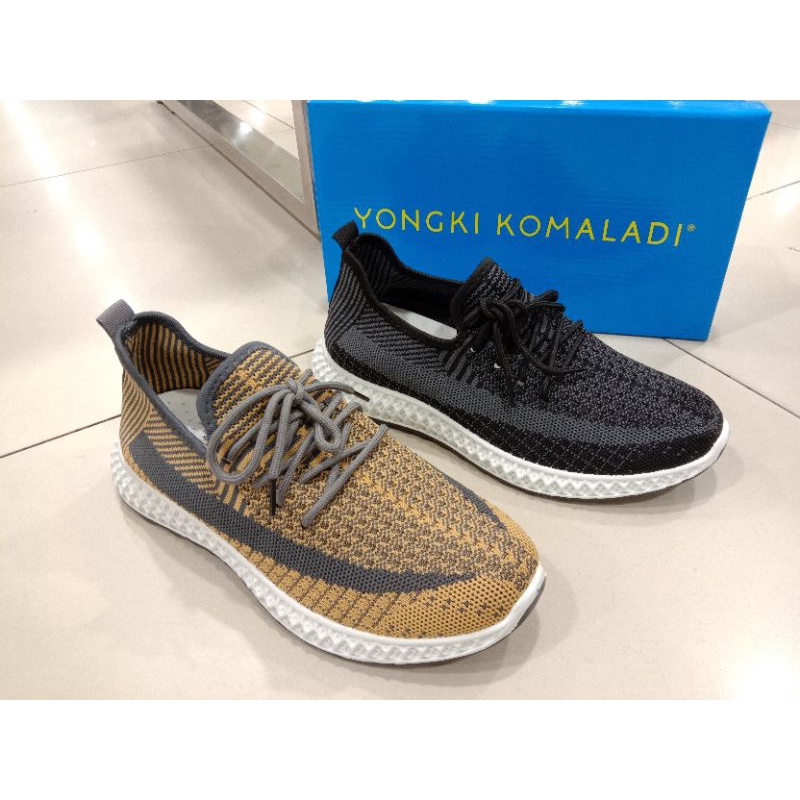 Sneaker pria Yongki Komaladi ORI IB514B
