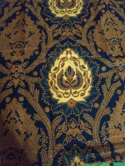 Kain Jarik Batik Solo Motif Sogan Bokor Kencono