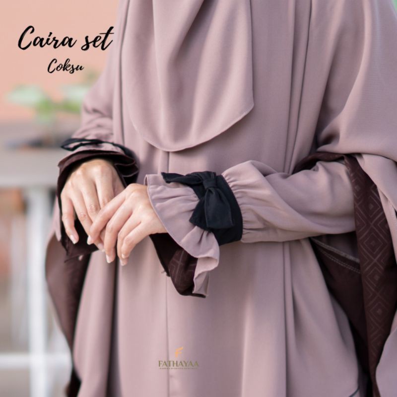 Caira set by Fathaya