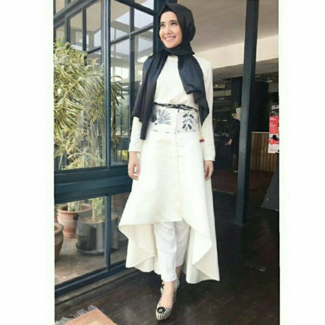 Zaskia Sungkar Rok Etnik Batik Kombinasi Polos Mauliza Skirt Size L