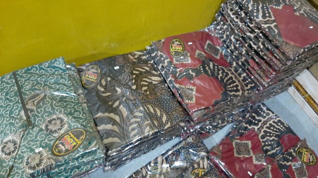 Maura Couple - Sania Ruffle Batik Couple Ori Ndoro Jowi Dnt Garansi Termurah Shopee -