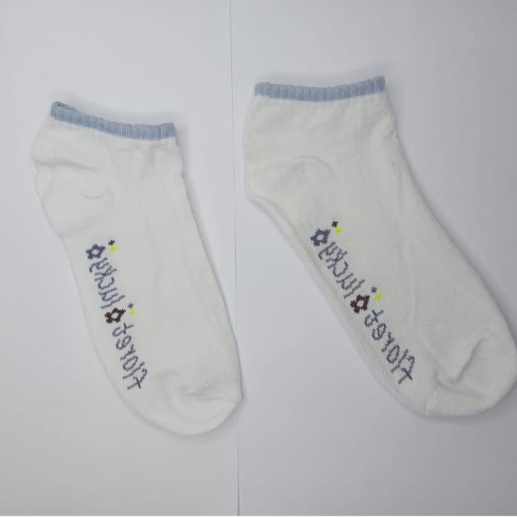 ⭐Gogoland⭐ Kaos Kaki Wanita Fashion Motif Strawberry Bunga Lebah Bee Kotak Biru Navy  Bunga Biru Green Leaf  Polos Pattern Garis Kaoskaki Pendek Korea Sock Import KK001-006-K4 PUTIH