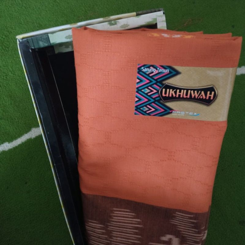 Sarung Tenun Ukhuwah
