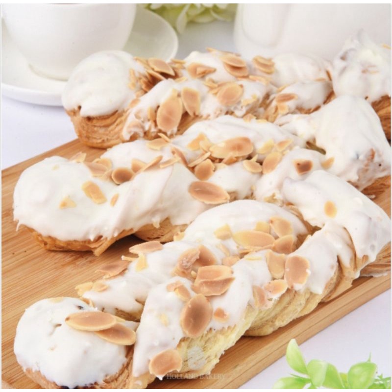 

Almond Pastry Holland Bakery