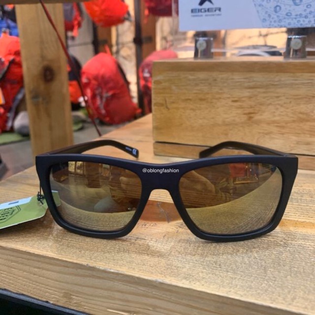 EIGER 1989 KACAMATA ORIGINAL MOTION - BLACK