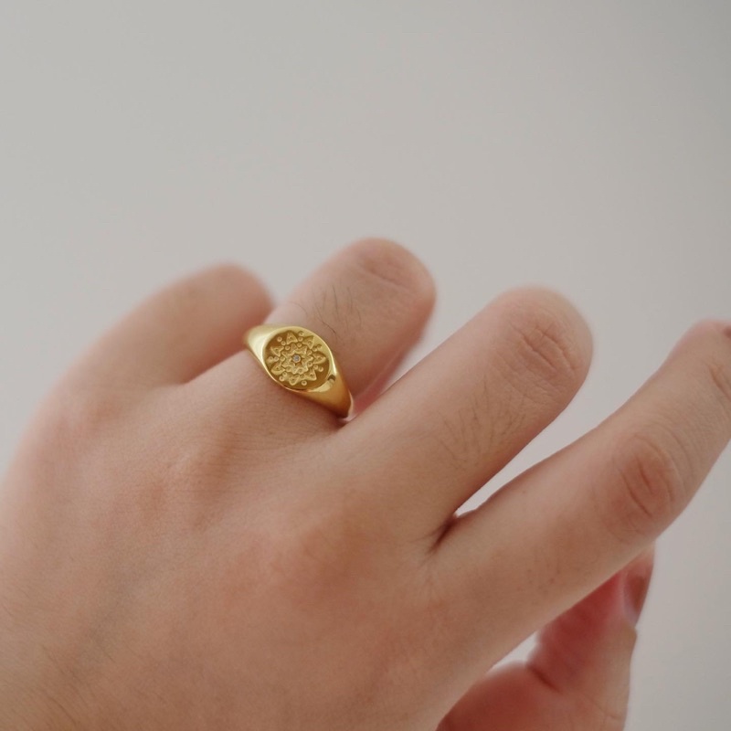 Ark.co - The Signet Ring (Odyssey, Helio, Lune du soleil) cincin statement chunky minimalis