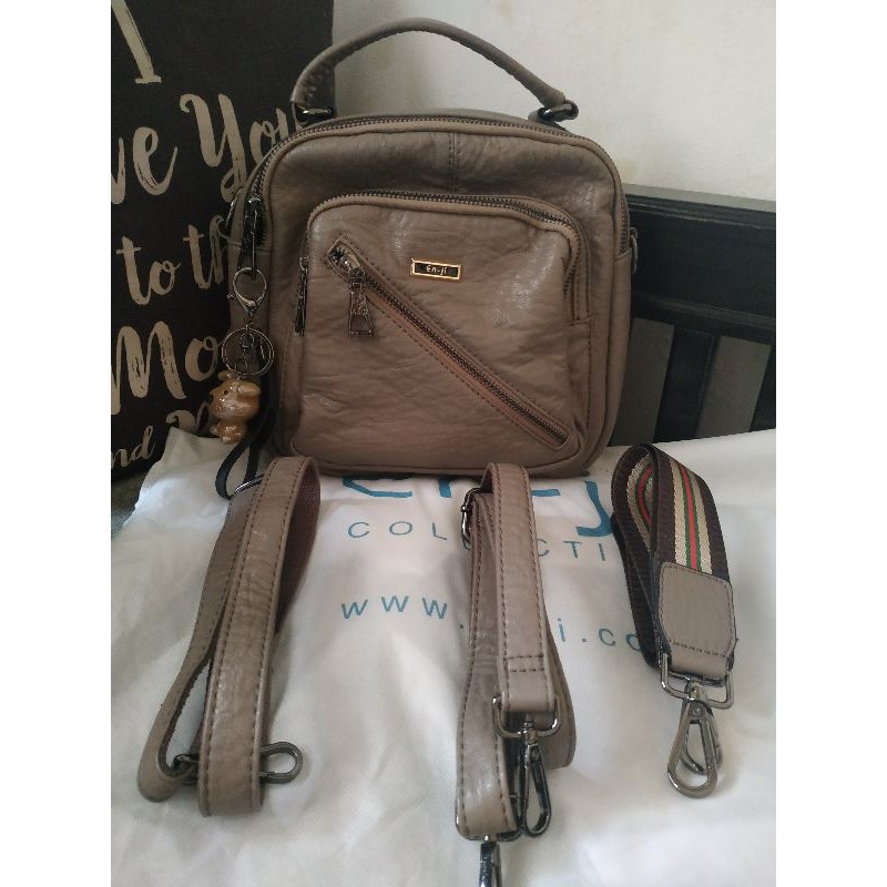 Tas selempang enji / tas ransel enji preloved