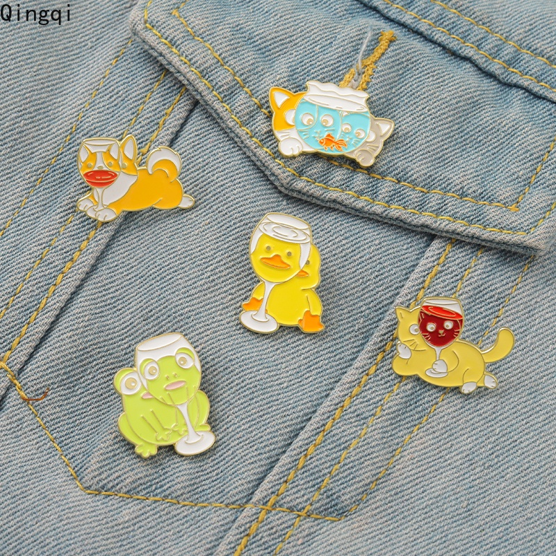 Bros Pin Enamel Desain Kartun Hewan Bebek Kucing Katak Anjing Untuk Ransel