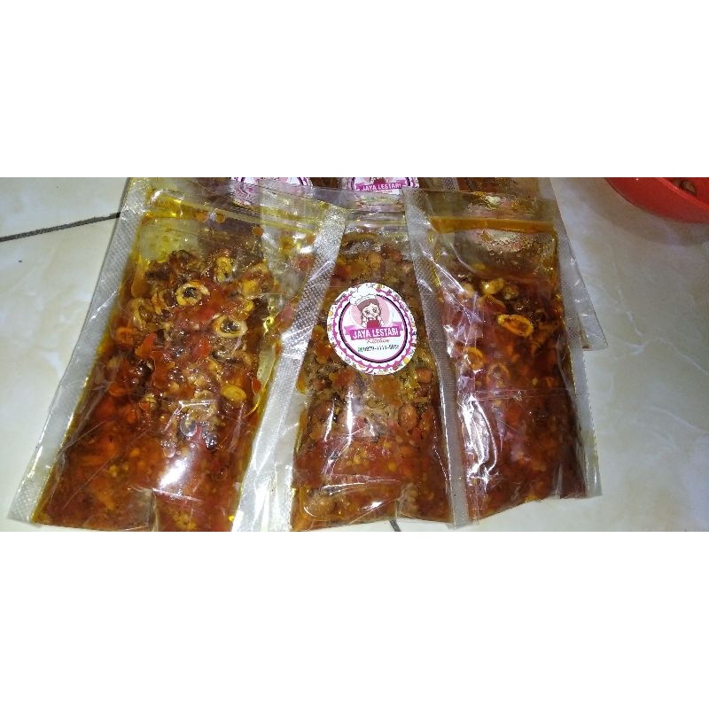 

sambal merah cumi asin