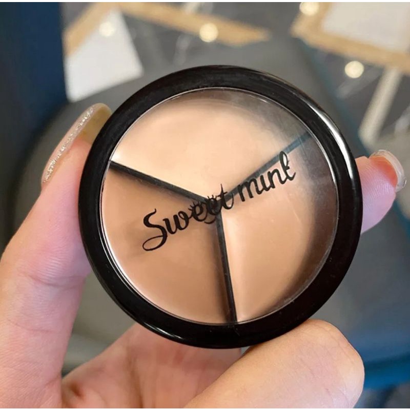 CONCEALER PALET 3 WARNA TAHAN LAMA PENUTUP LINGKARAN HITAM JERAWAT DAN PORI-PORI MAKE UP GLOWING DAN TAHAN LAMA