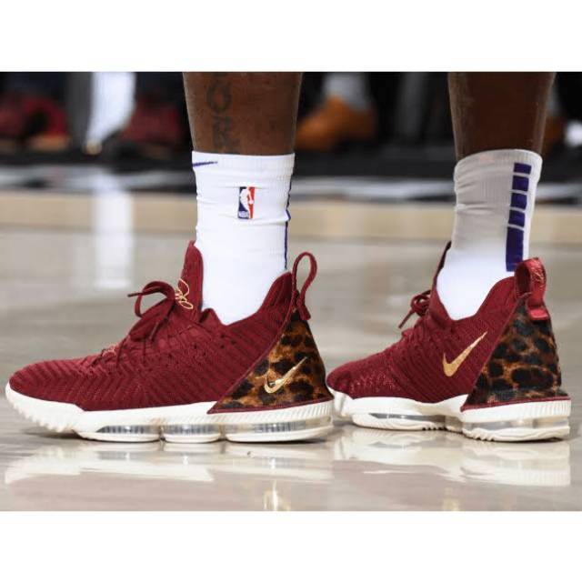 lebron 16 burgundy