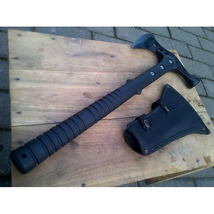 KAPAK PALU KAMPAK SOG P818 STAINLESS STEEL BAJA PLUS SARUNG - Kapak Palu SOG Tomahawk