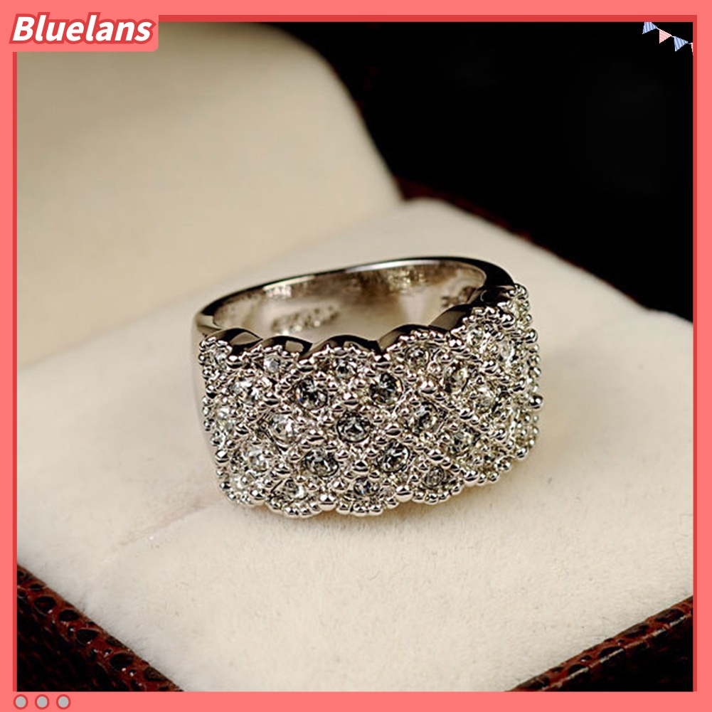 Bluelans Luxury Ladies Rhinestone Inlaid Finger Ring Wedding Engagement Jewelry Gift