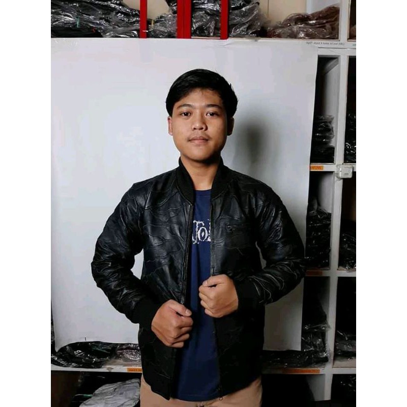 Jaket Pria Kulit Asli Domba Model Sambungan Jaket Klasik New trend Jaket  motor elegant model bomber