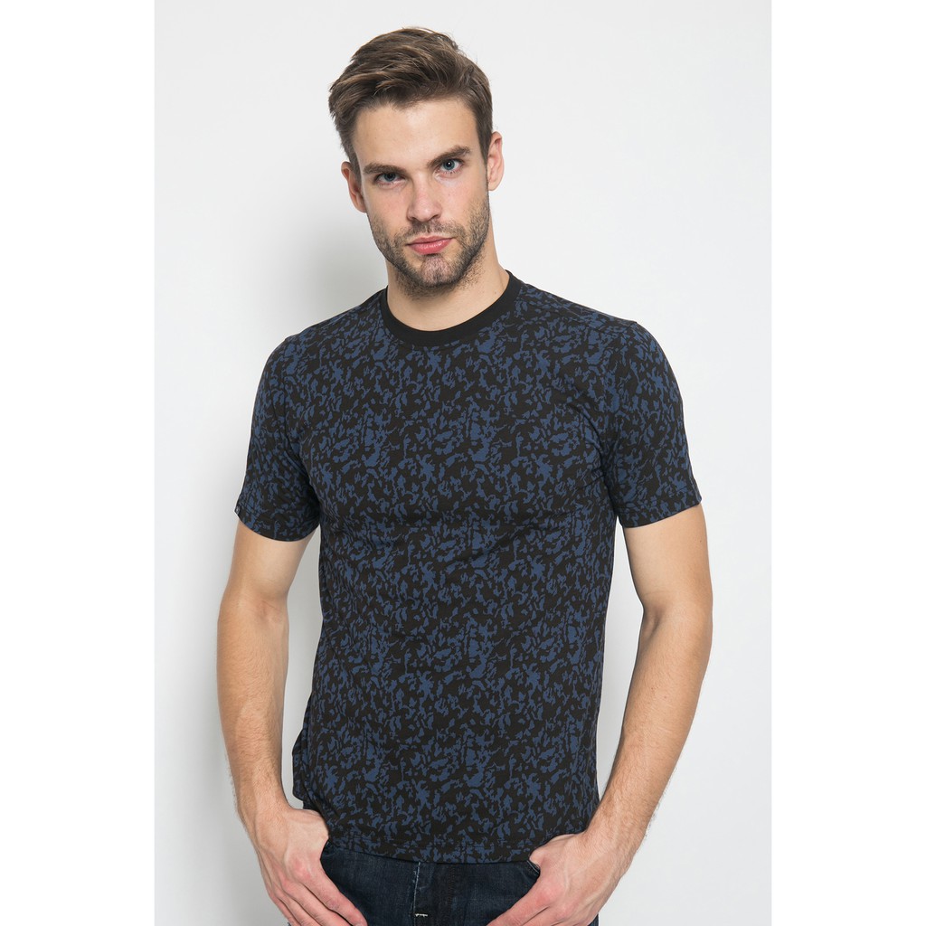 Johnwin - Tshirt Kaos Casual - Kaos Pria - Motif Loreng - Hitam - Slim Fit - ATS.622.M308.01.C