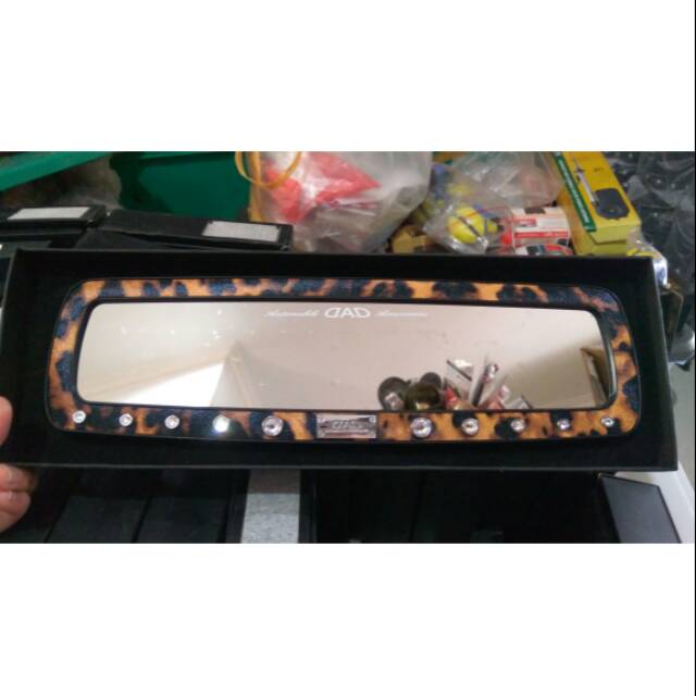 SPION DAD MOTIF MACAN LORENG