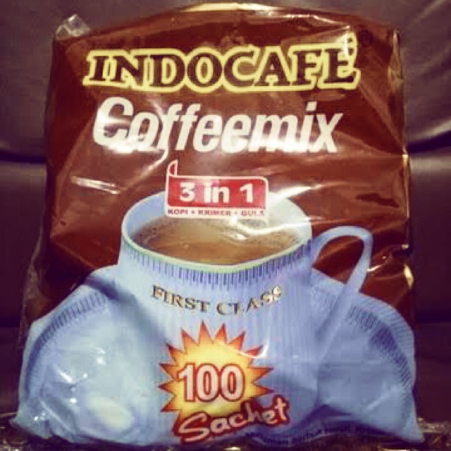 

INDOCAFE Coffeemix 3 in 1 isi 100 sachet