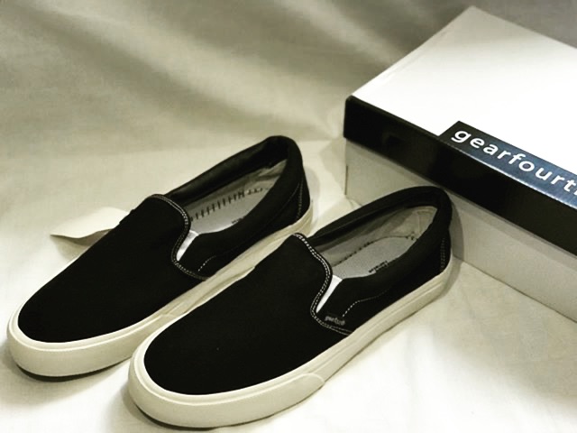 Gearfourth snoopy slip on