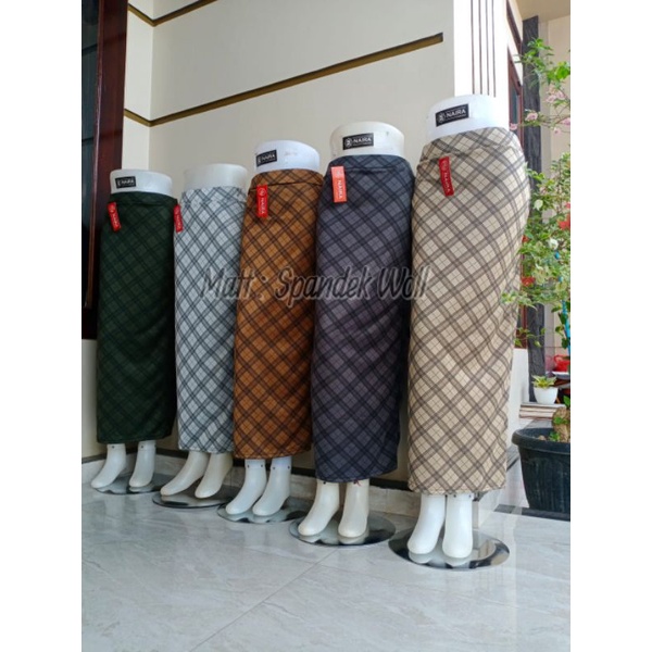 (ROK KOTAK)Rok span motif kotak termurah best seller/rok span korean style 2021