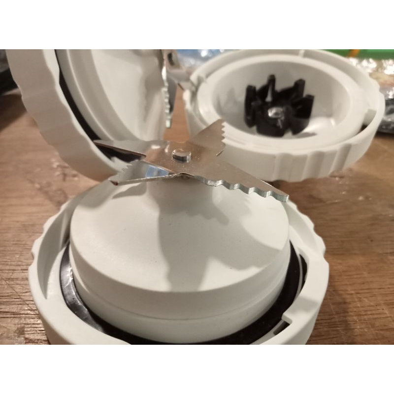 pisau blender Philips/Mounting  blender
