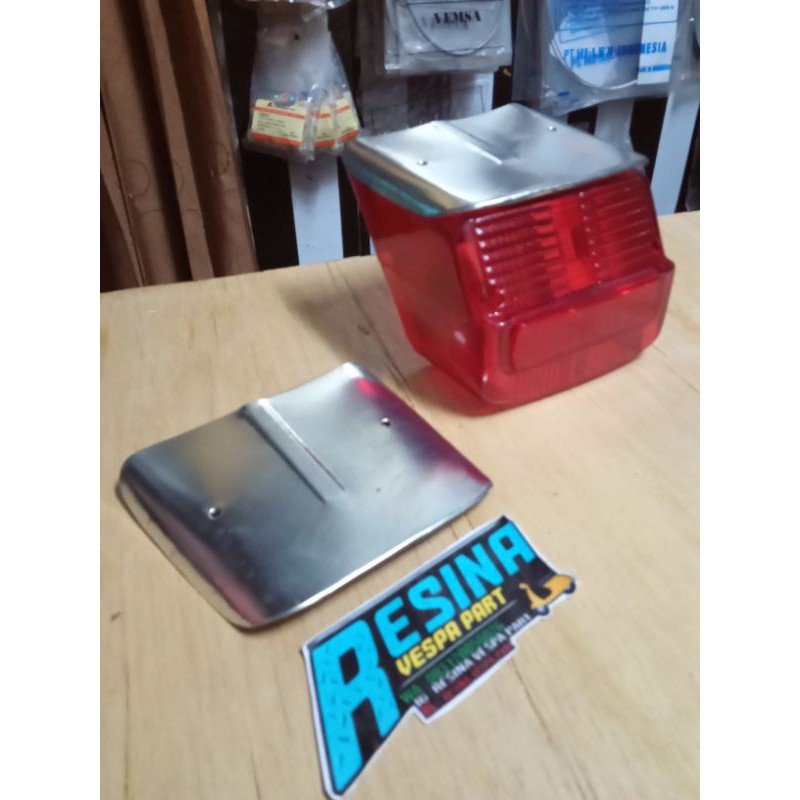 pet topi stoplamp lampu belakang Vespa super sprint stainles croom