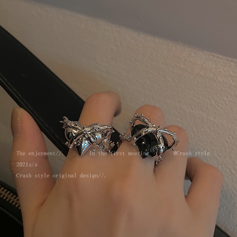 Cincin Duri Hati Warna Silver Gaya Retro Untuk Wanita