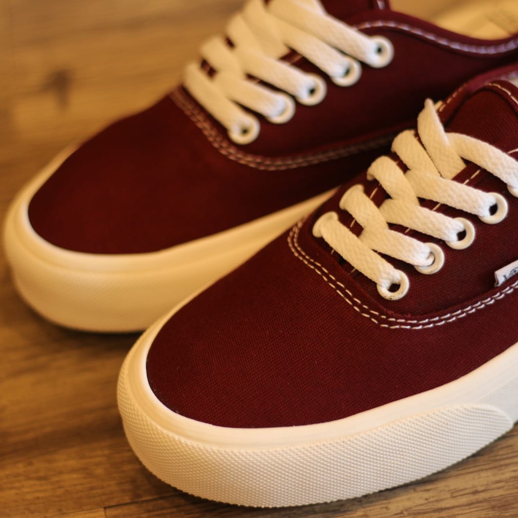 vans color brown