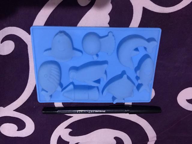 Cetakan Es Krim / Sabun Bentuk Lumba Bahan Silikon