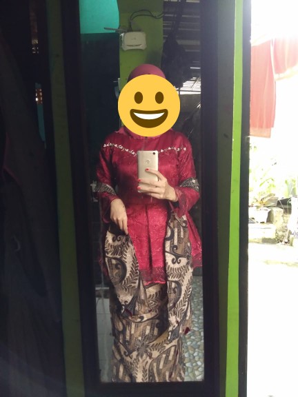 Shopashop Solo Batik Couple Glenca Payet Free Selendang | Set Couple Asyifa Maroon | Sarasvati Store