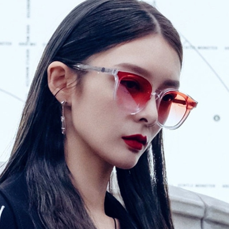 (YUZHU) COD Kacamata Hitam Gaya Korea Gradien Perlindungan UV Kacamata Fashion Jalanan Kepribadian