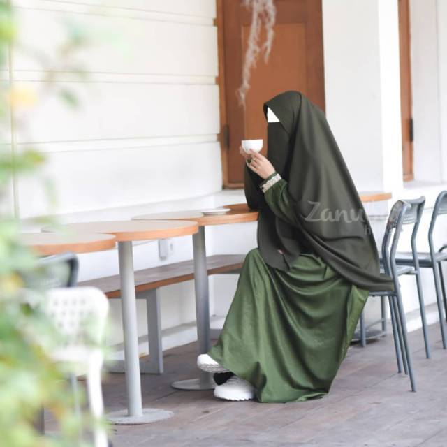 Lace Emboss Set by Zanuba Hijab