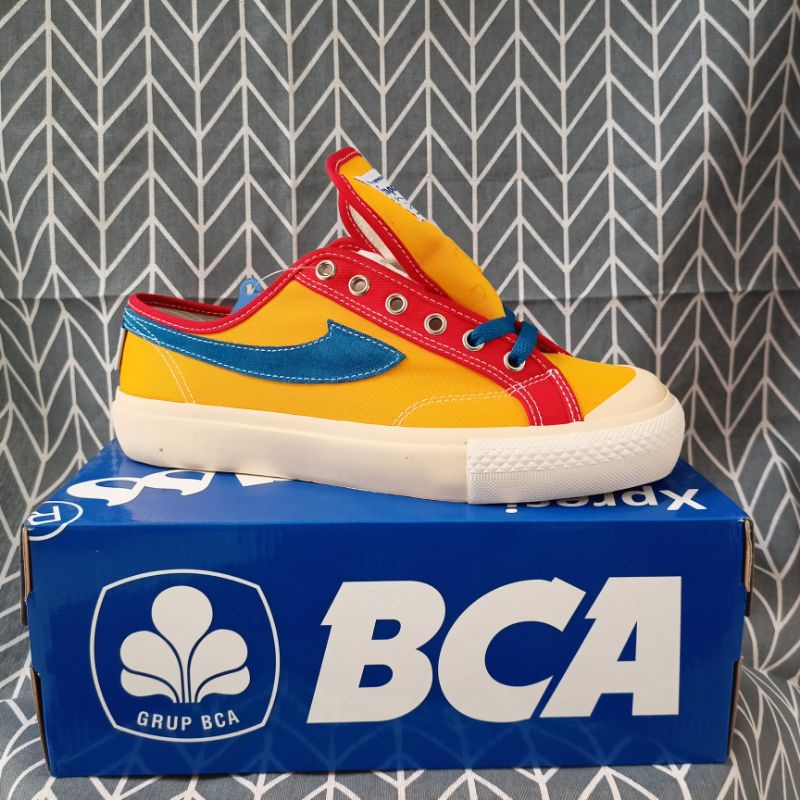 Sepatu Compass Xpresi BCA Low Anastasia Size 39