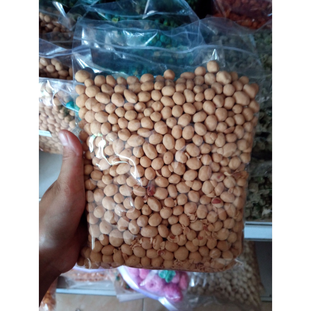 

PROMO CAMILAN GURIH KACANG TELUR OVEN SNACK KACANG ATOM PANGGANG RENYAH TERMURAH